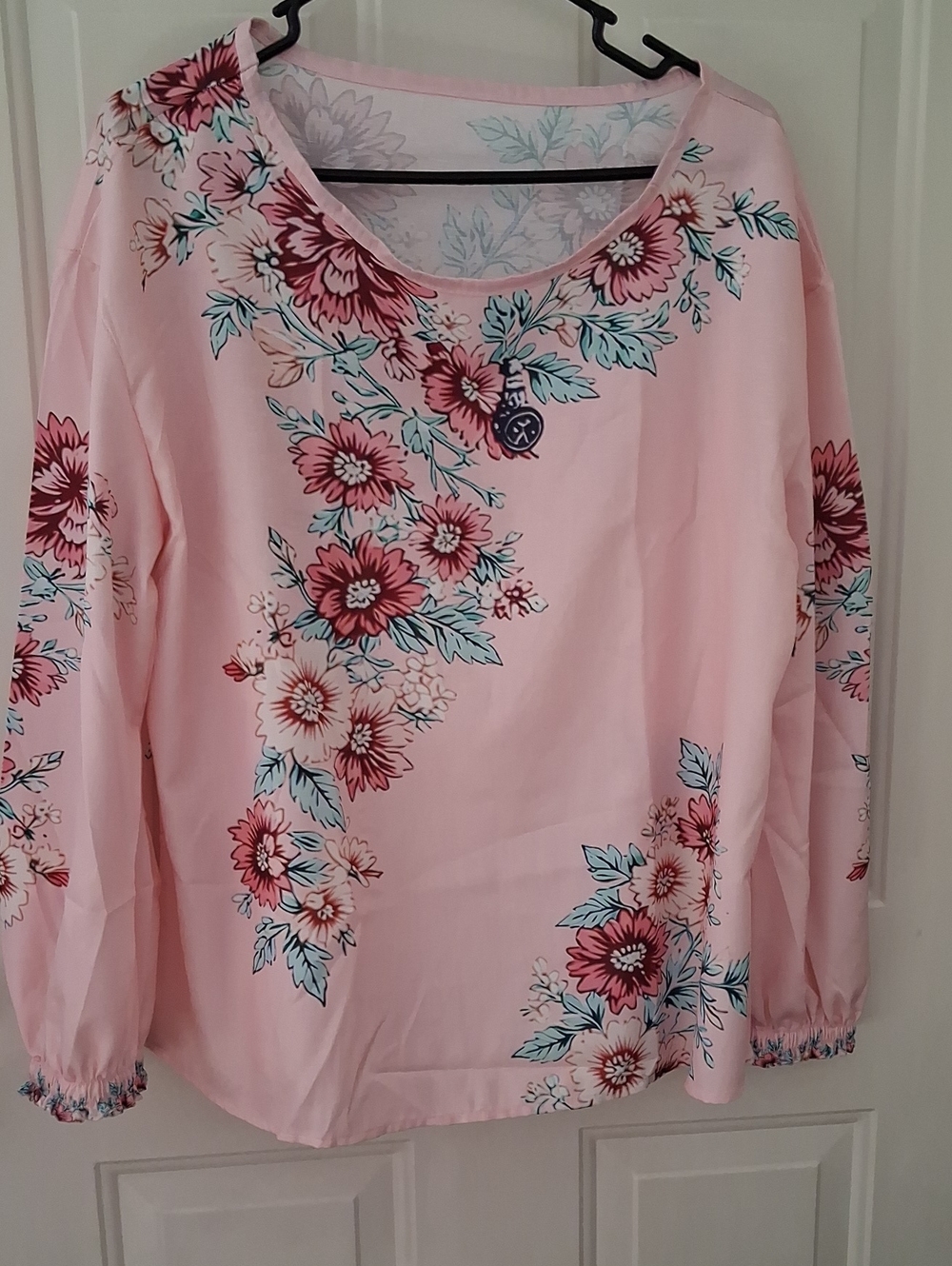 Shein-Women’s Pink Floral Long-Sleeve Top. NWOT